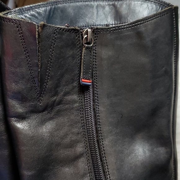 Tommy Hilfiger genuine leather boot - Picture 4 of 7